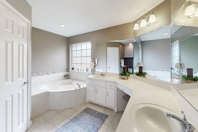 4107 Settlers Way, Bryan, TX 77808