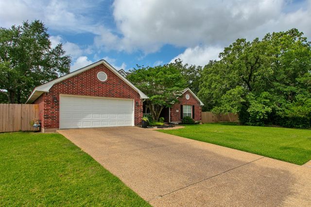4107 Settlers Way, Bryan, TX 77808