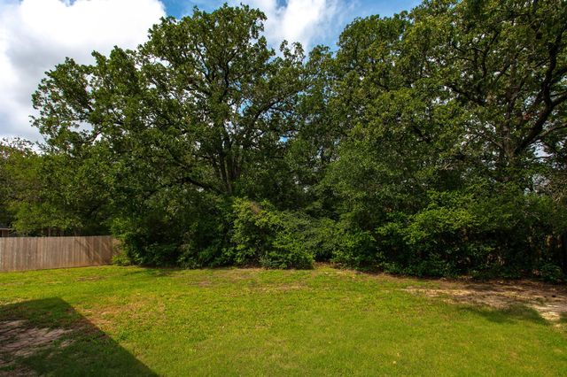 4107 Settlers Way, Bryan, TX 77808