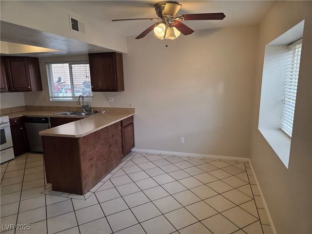 536 Close Avenue, Henderson, NV 89011