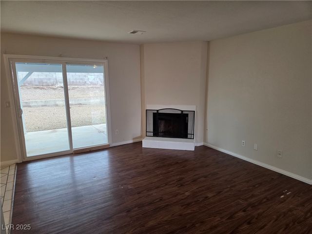 536 Close Avenue, Henderson, NV 89011