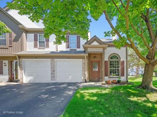 38 Crab Tree Drive, Westmont, IL 60559