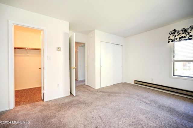 59 Amberly Drive F, Manalapan, NJ 07726