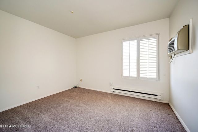 59 Amberly Drive F, Manalapan, NJ 07726