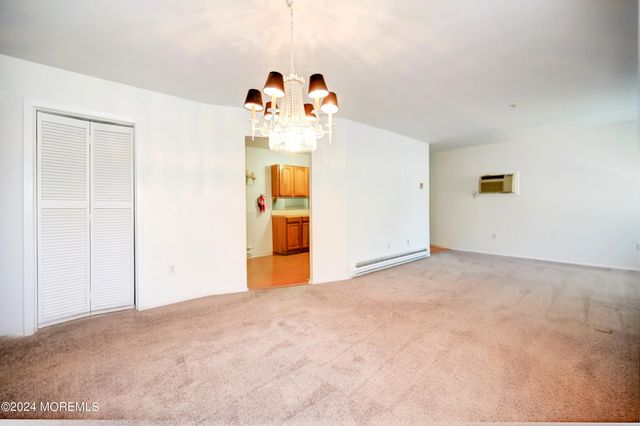 59 Amberly Drive F, Manalapan, NJ 07726