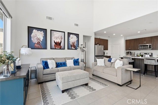 3432 W Good, Visalia, CA 93277