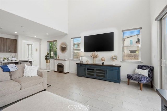 3432 W Good, Visalia, CA 93277