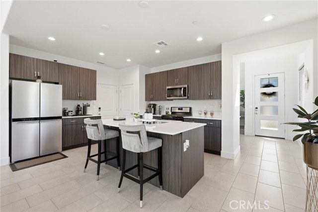 3432 W Good, Visalia, CA 93277