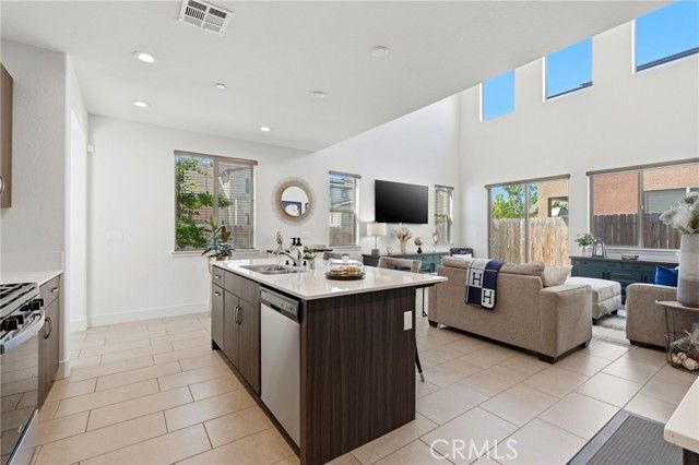 3432 W Good, Visalia, CA 93277