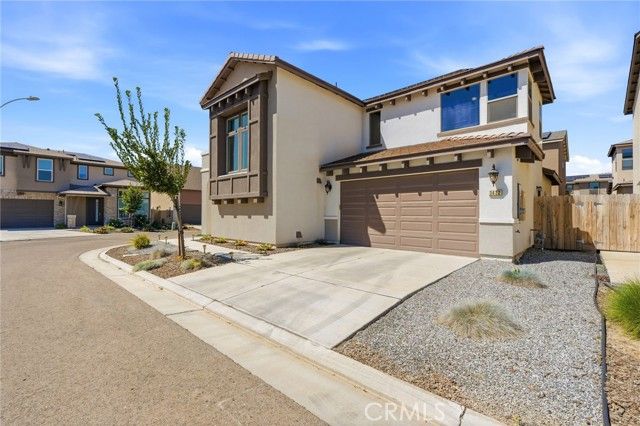 3432 W Good, Visalia, CA 93277