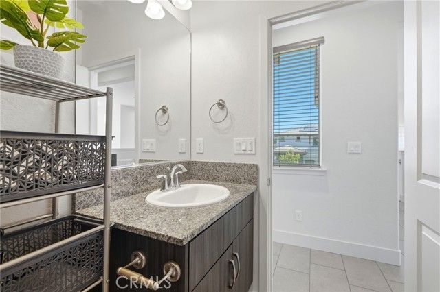 3432 W Good, Visalia, CA 93277