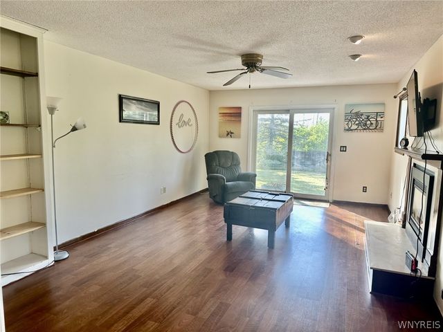2348 Berg Road, West Seneca, NY 14218