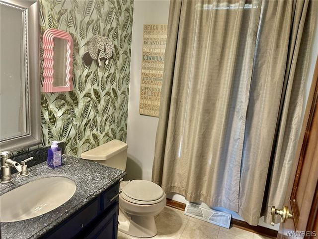 2348 Berg Road, West Seneca, NY 14218