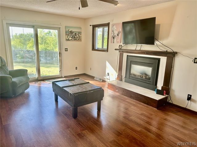 2348 Berg Road, West Seneca, NY 14218