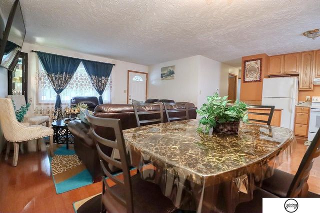 5140 Grassridge Road, Lincoln, NE 68512