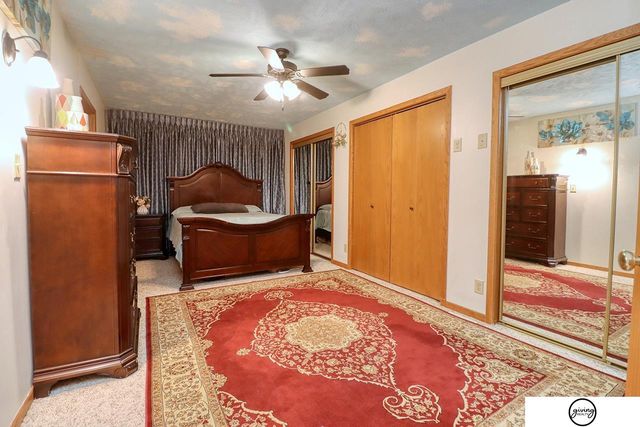5140 Grassridge Road, Lincoln, NE 68512