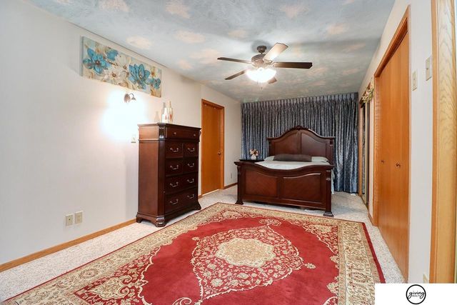 5140 Grassridge Road, Lincoln, NE 68512