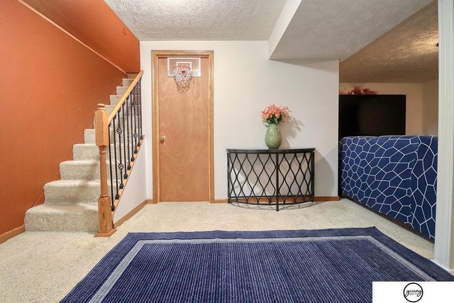 5140 Grassridge Road, Lincoln, NE 68512
