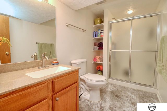 5140 Grassridge Road, Lincoln, NE 68512