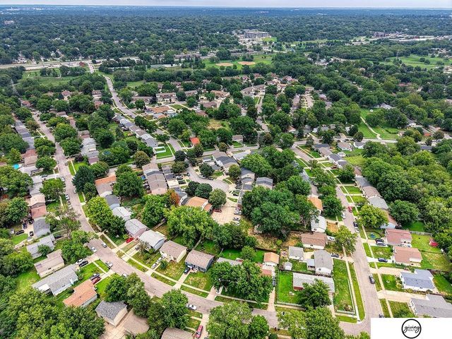 5140 Grassridge Road, Lincoln, NE 68512