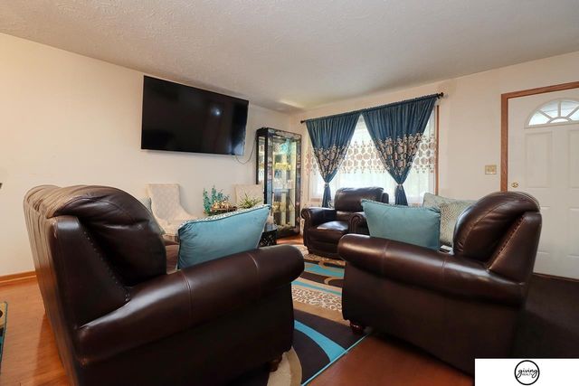 5140 Grassridge Road, Lincoln, NE 68512