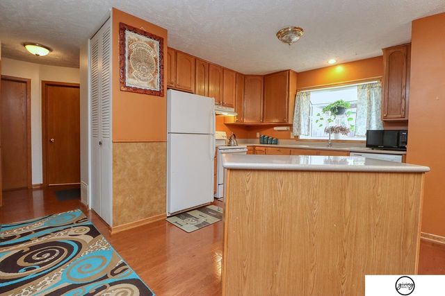 5140 Grassridge Road, Lincoln, NE 68512
