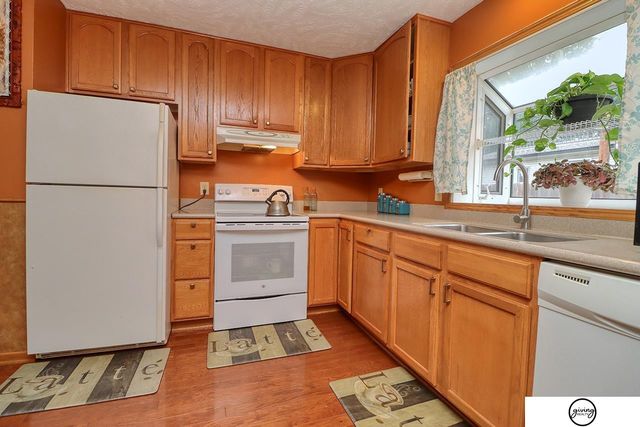 5140 Grassridge Road, Lincoln, NE 68512