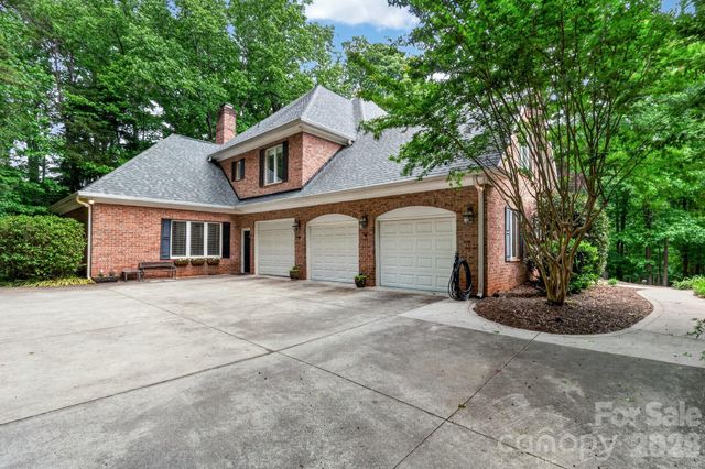 20001 Callaway Hills Lane, Davidson, NC 28036