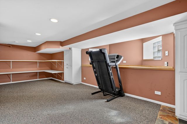 102 Keystone Avenue, River Forest, IL 60305