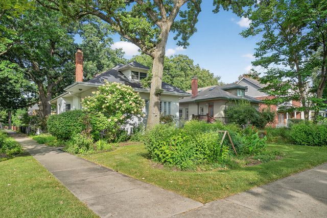 102 Keystone Avenue, River Forest, IL 60305