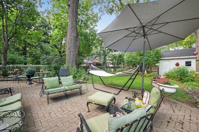 102 Keystone Avenue, River Forest, IL 60305