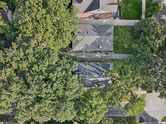 102 Keystone Avenue, River Forest, IL 60305