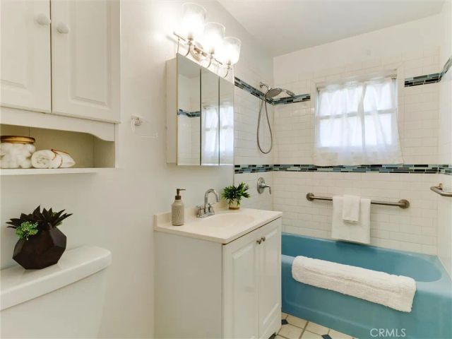 1227 Grove, Fullerton, CA 92831