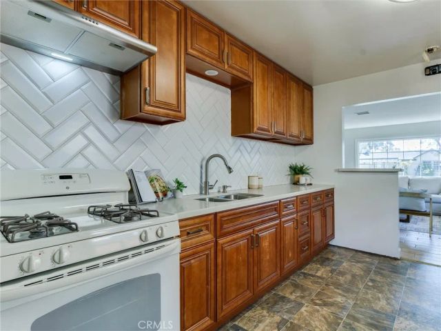 1227 Grove, Fullerton, CA 92831