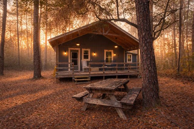 9168 Old Georgetown Road, Mcclellanville, SC 29458