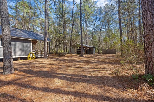 9168 Old Georgetown Road, Mcclellanville, SC 29458