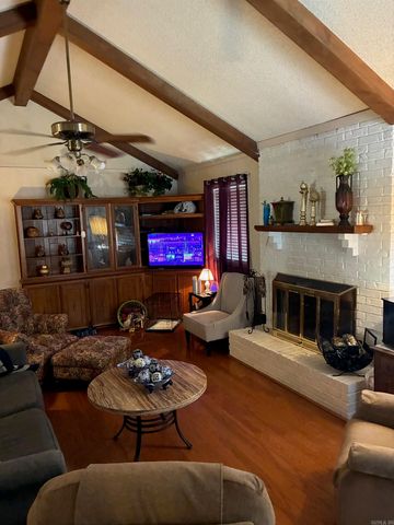 1 Danbury, Jacksonville, AR 72076