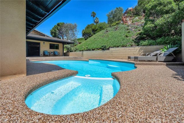 36 Encanto Drive, Rolling Hills Estates, CA 90274