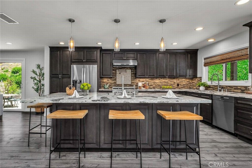 Image 15 of property listing at 36 Encanto Drive, Rolling Hills Estates, CA 90274