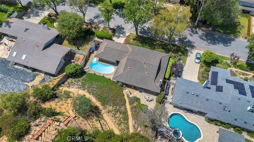 Image 42 of property listing at 36 Encanto Drive, Rolling Hills Estates, CA 90274