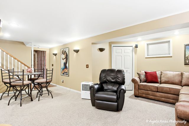 9217 Shadow Lane, Bull Valley, IL 60097