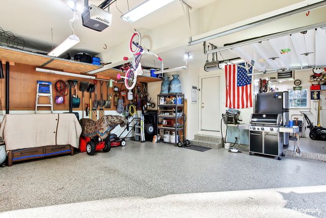 9217 Shadow Lane, Bull Valley, IL 60097