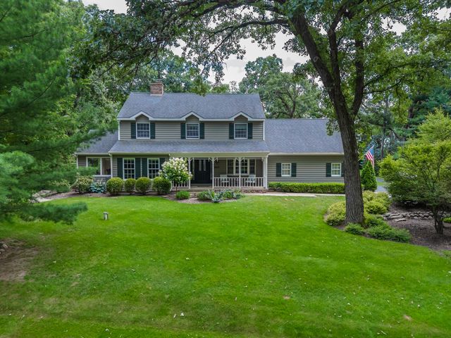 9217 Shadow Lane, Bull Valley, IL 60097