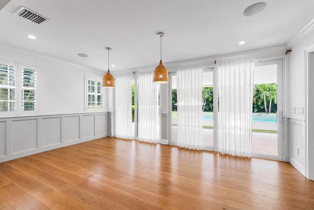 232 Essex Lane, West Palm Beach, FL 33405