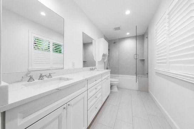 232 Essex Lane, West Palm Beach, FL 33405