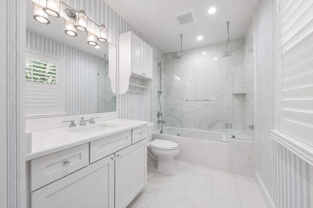 232 Essex Lane, West Palm Beach, FL 33405