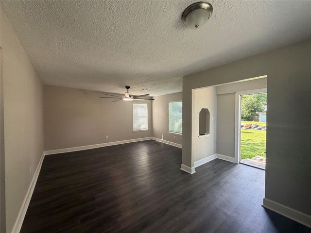 1315 Bernard Street, Pasadena, TX 77506