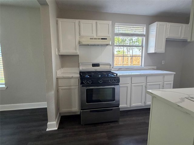 1315 Bernard Street, Pasadena, TX 77506