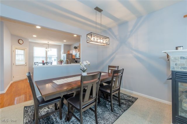 386 Caleb Drive, Copley, OH 44321