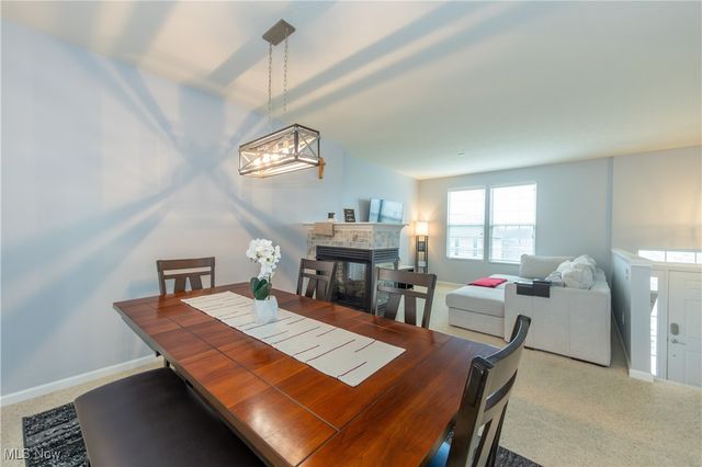 386 Caleb Drive, Copley, OH 44321